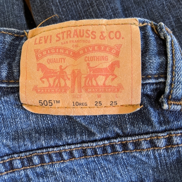 Bundle of Boys Levi's 505. Size 10. - Picture 2 of 4